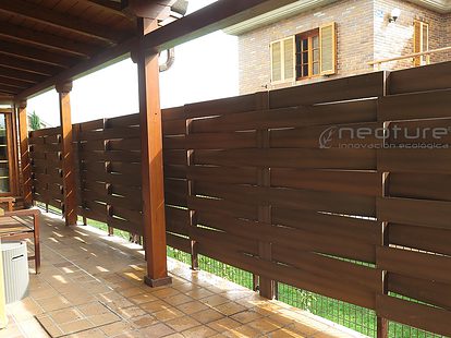 valla-exterior-terraza-jardin-madera-composite-color-ipe