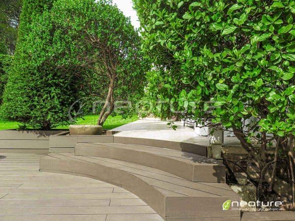 escaleras-tarima-jardin-madera-composite