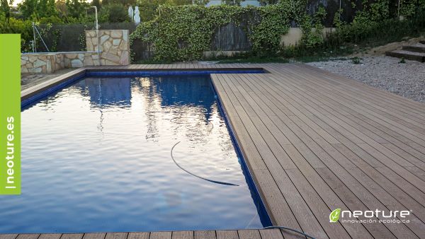 tarima maciza composite exterior piscina jardines neopack coffee veteado madera
